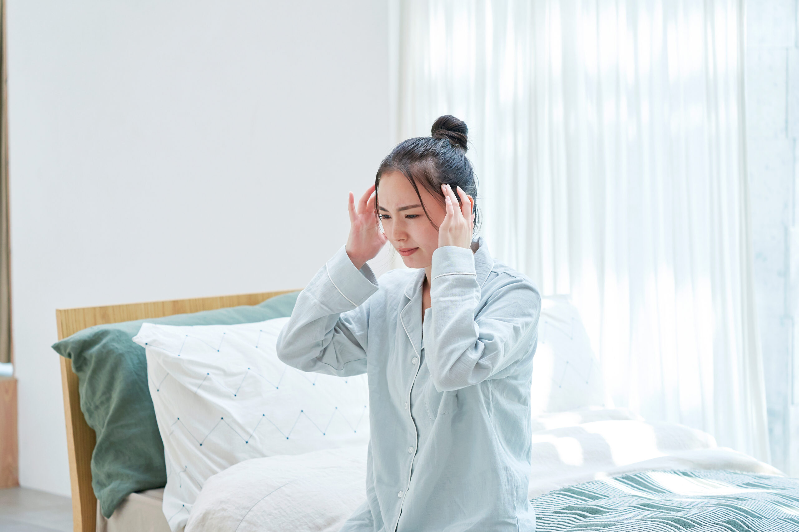 こめかみや後頭部に出やすい締め付け感